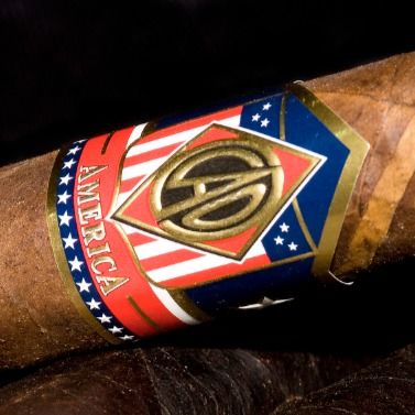 خرید Custom Eco-friendly Adhesive Sticker Cigar Band and Label with OEM Gold Foil Embossing online manufacture